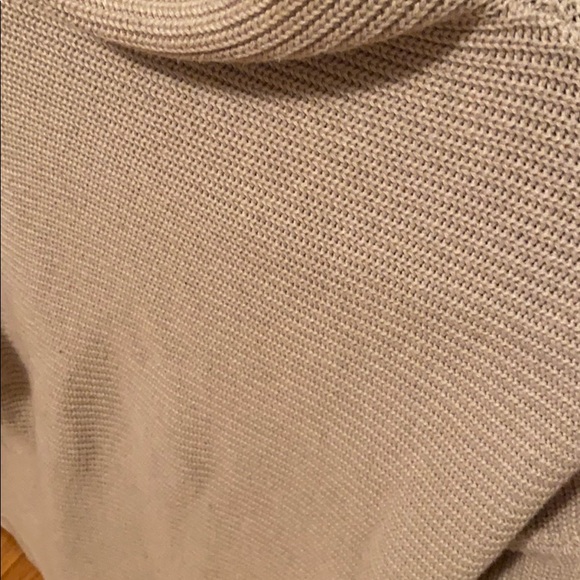 Michael kors beige knit top - Picture 3 of 3